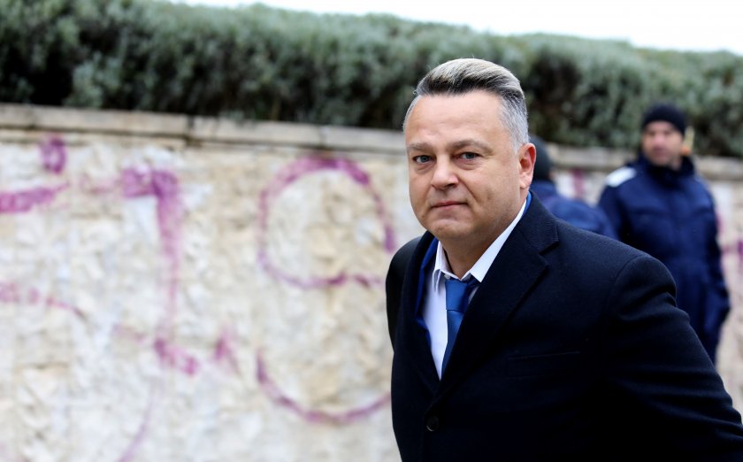 Градев: Контакти между Левски и Бербатов няма