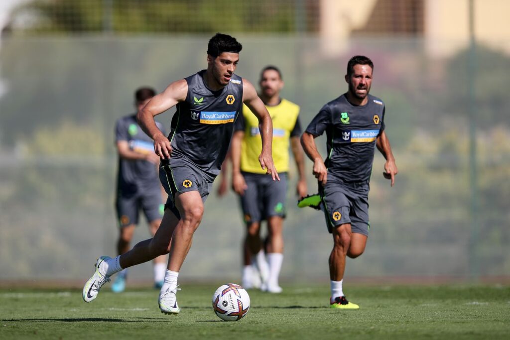 Нападател на Уулвс може да пропусне Мондиала в Катар