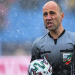 Третодивизионен клуб проплака от елитен рефер