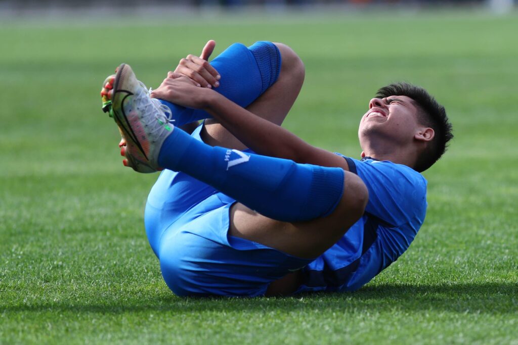 Асен Митков с възможност да поеме към чужбина