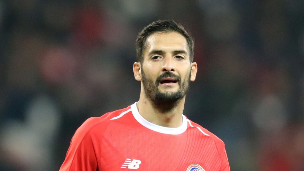 Национал на Коста Рика: Предпазихме се след първия мач