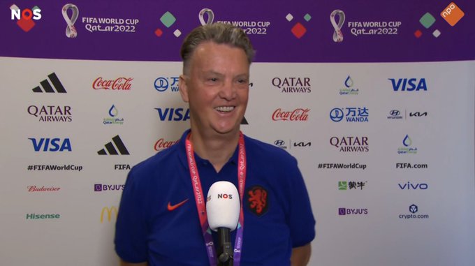 Ван Гаал: Не мисля, че играем слабо – първи сме в групата