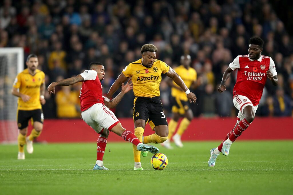 Арсенал мина и през Уулвърхемптън – дръпна с пет точки на Ман Сити