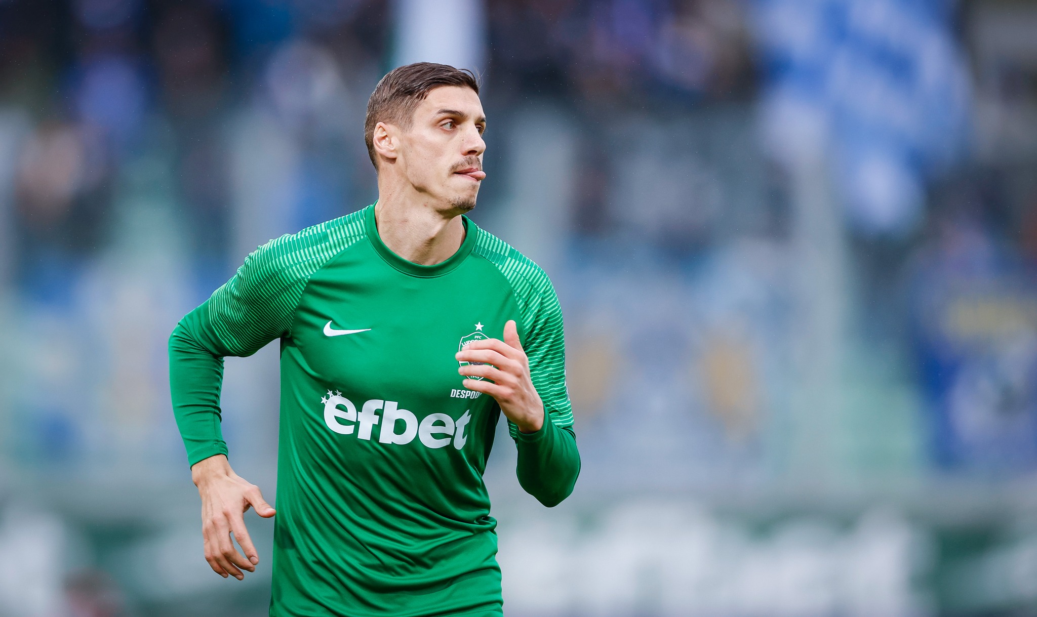 Краснодар се отказа от Десподов width=