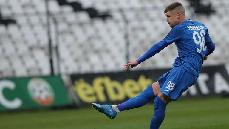 Локомотив (Пловдив) си хареса нападател от Арда