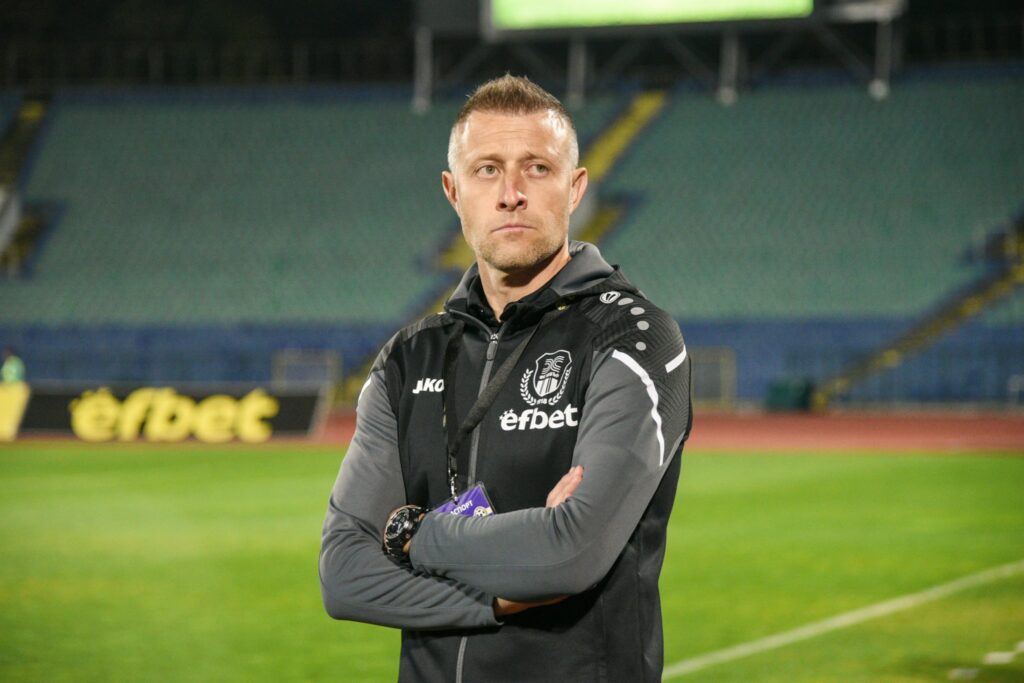 Владимир Манчев повече няма да води Хебър Пазарджик