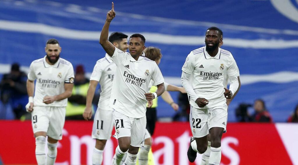 Реал Мадрид надви Атлетико след бурни 120 минути на “Бернабеу”