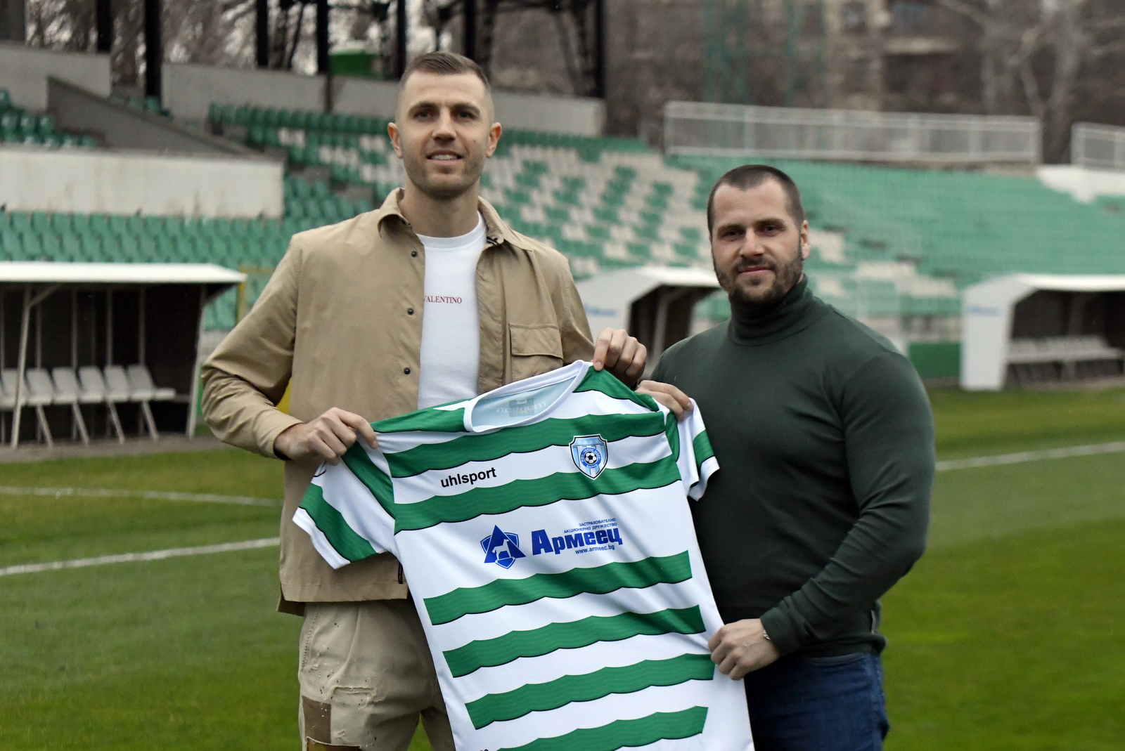 Атанас Илиев официално се завърна в Черно море width=