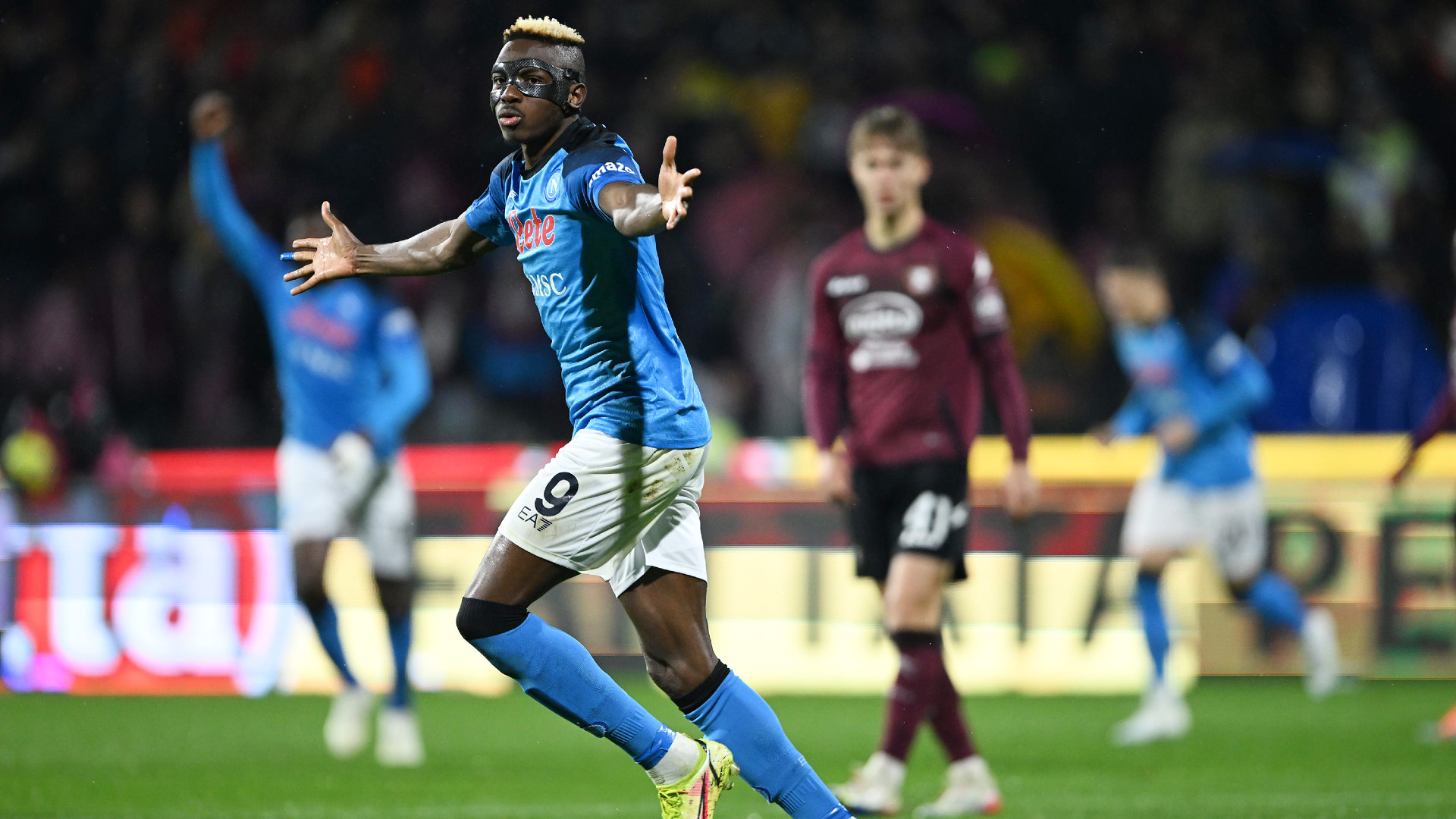 Наполи е напът да счупи рекорд на Ювентус width=