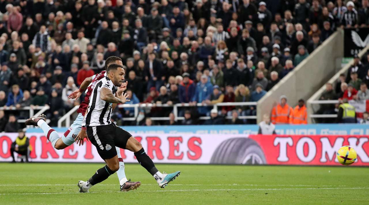 Нюкасъл изпусна две точки срещу Уест Хям width=