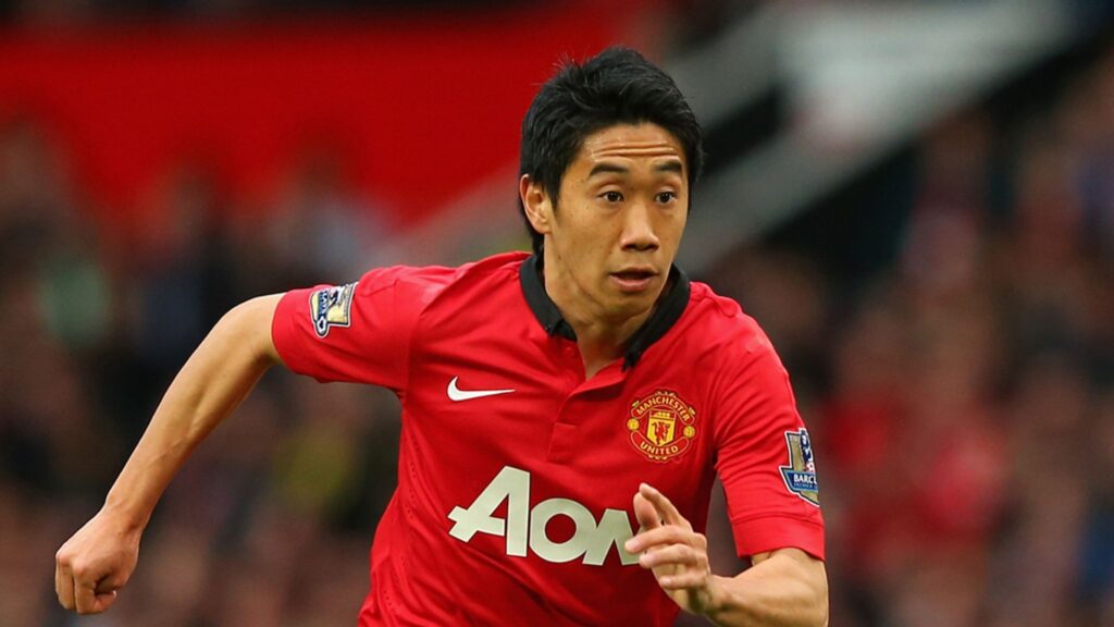 Бивш футболист на Дортмунд и Ман Юнайтед ще играе в Япония