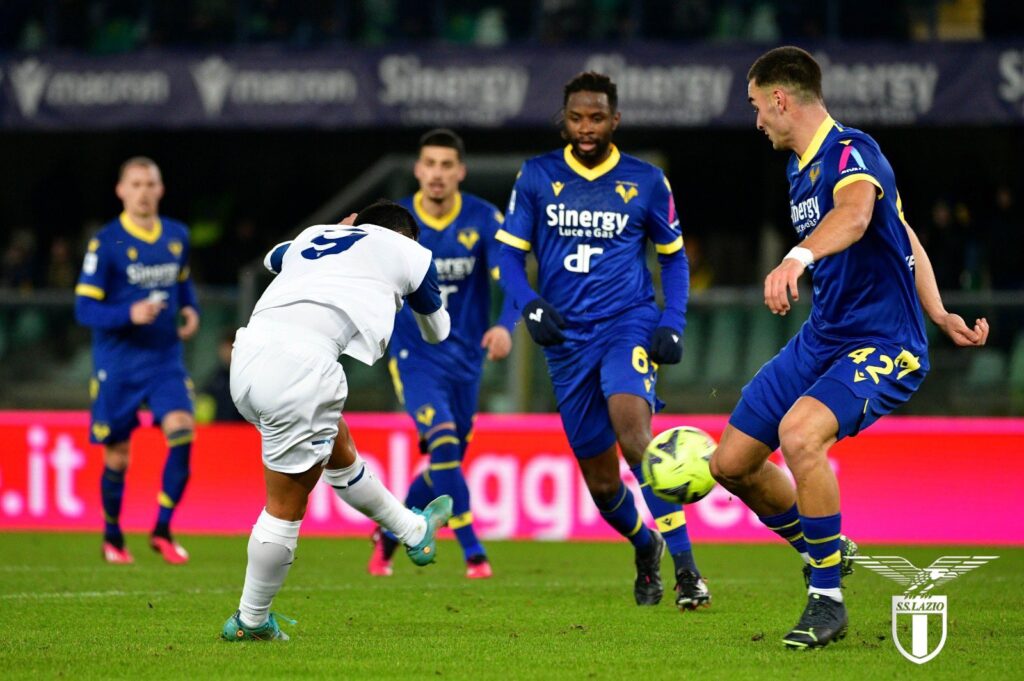 Лацио не успя да задмине Рома след равенство с опашкар