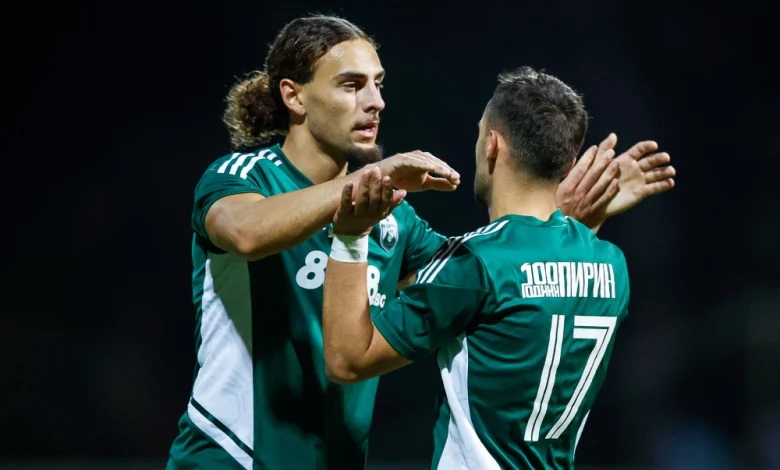 Феновете на Левски призоваха Макрецкис да не се отмята от думата си width=