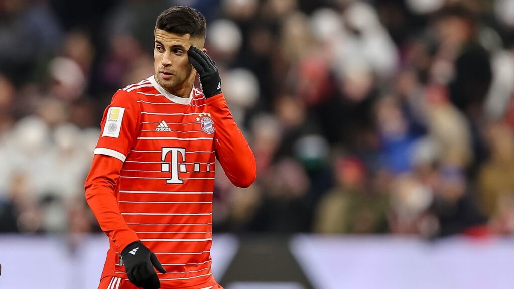 Байерн няма да плати откупната клаузата в договора на Кансело