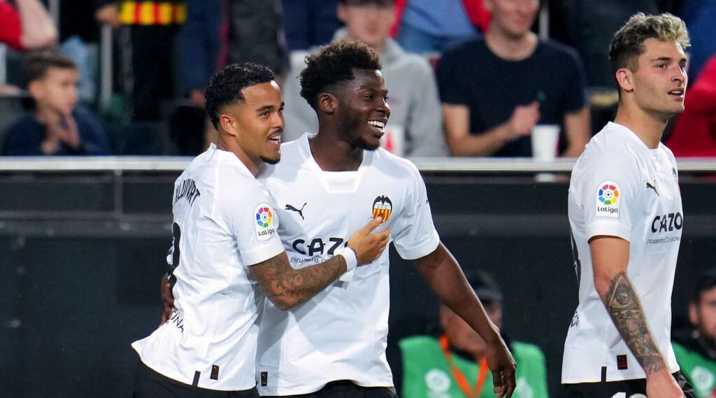 Валенсия се измъкна от дъното след победа над Осасуна