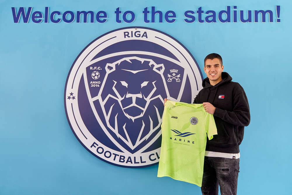 Моряците продадоха бранител на латвийци