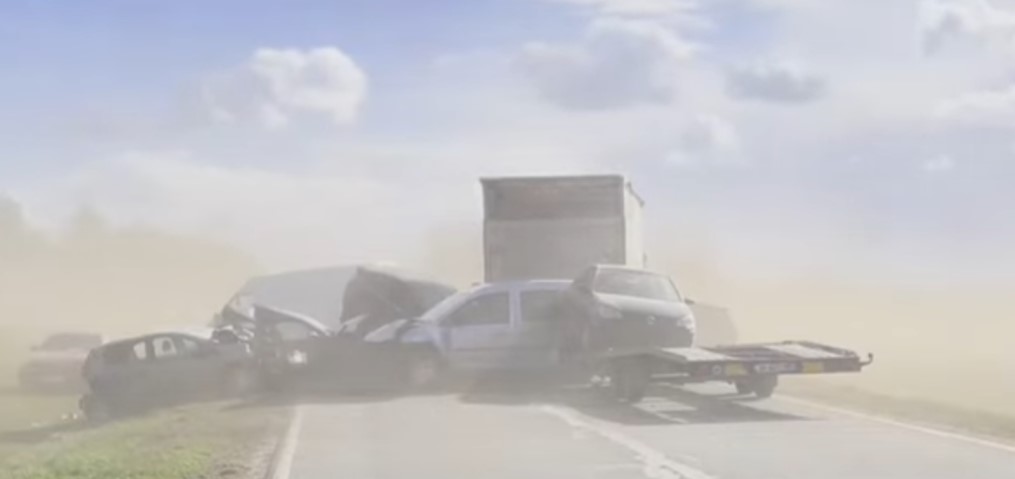 Сръбски футболисти се превърнаха в герои извън терена