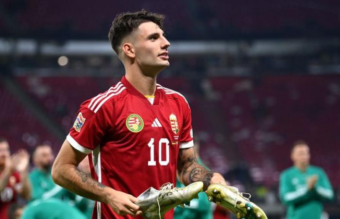 Собослай е с единия крак на „Анфийлд“ width=