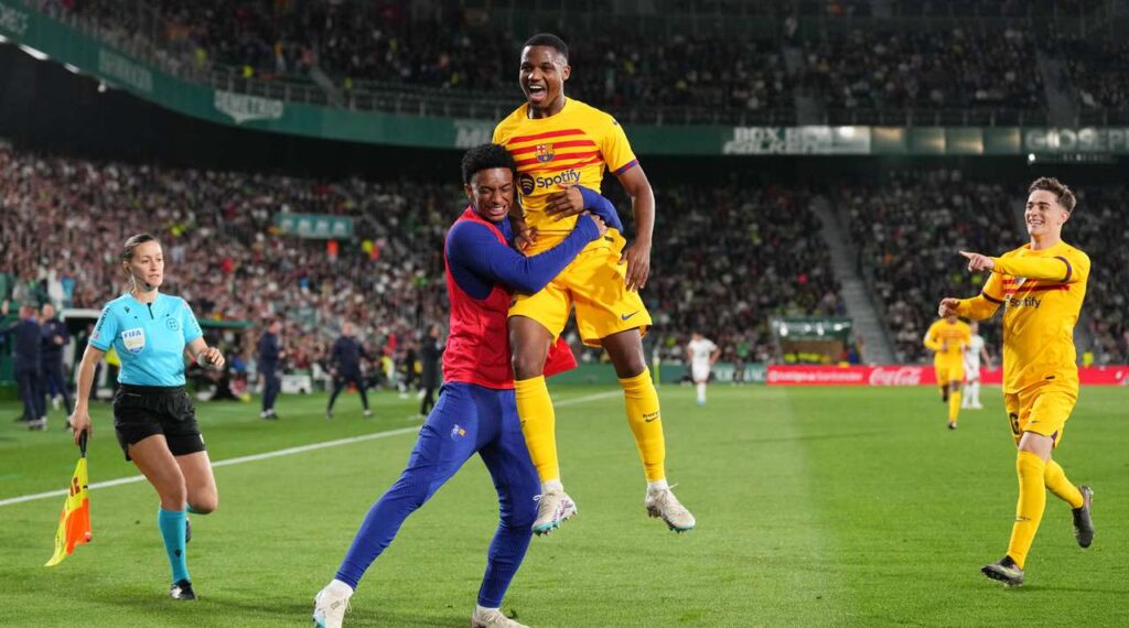 Барселона с нова крачка към титлата, този път прегази Елче като гост