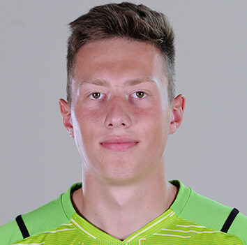 Украински вратар прекрати кариерата си, за да стане войник width=