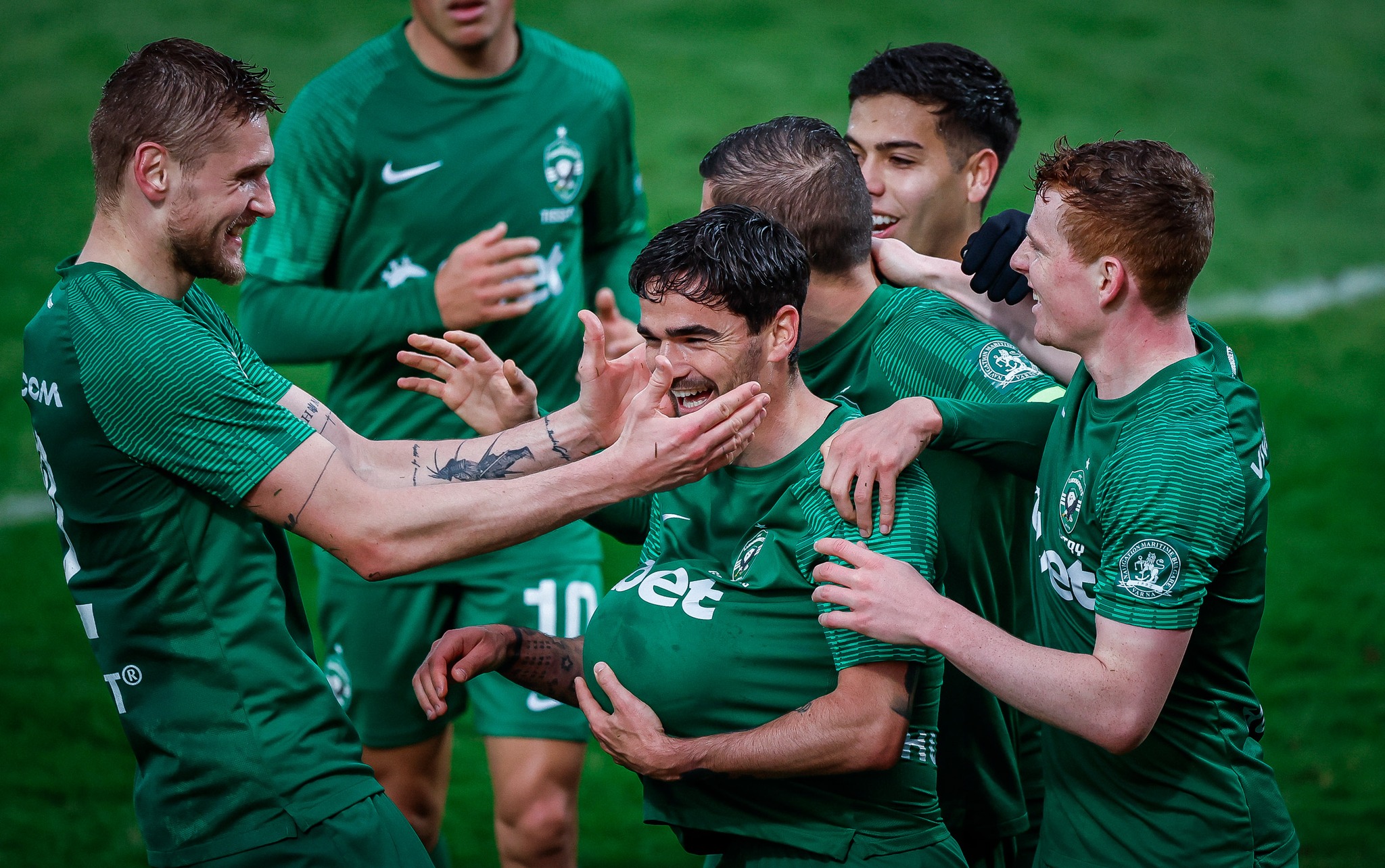 Лудогорец удари румънци за трета поредна победа в контролите width=