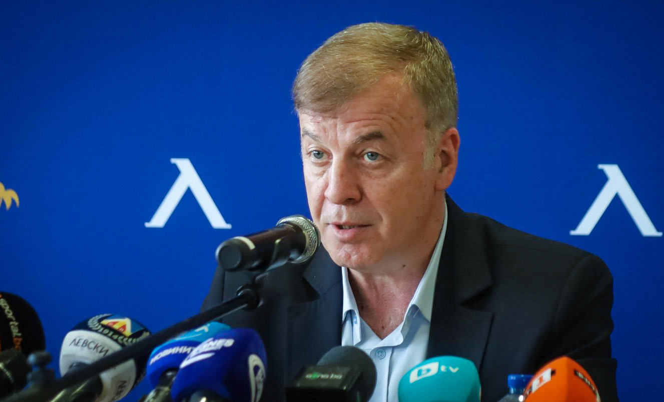 Сираков: Мога и ще измъкна Левски от ситуацията с НАП width=