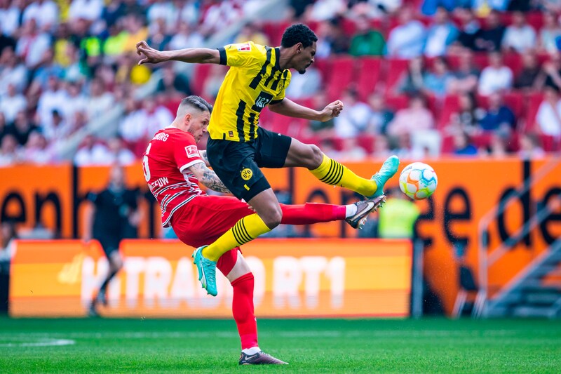 Себастиан Алер поведе Борусия Дортмунд към титлата