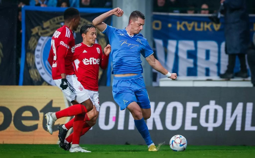 Без победител между ЦСКА 1948 и Левски на старта на плейофите