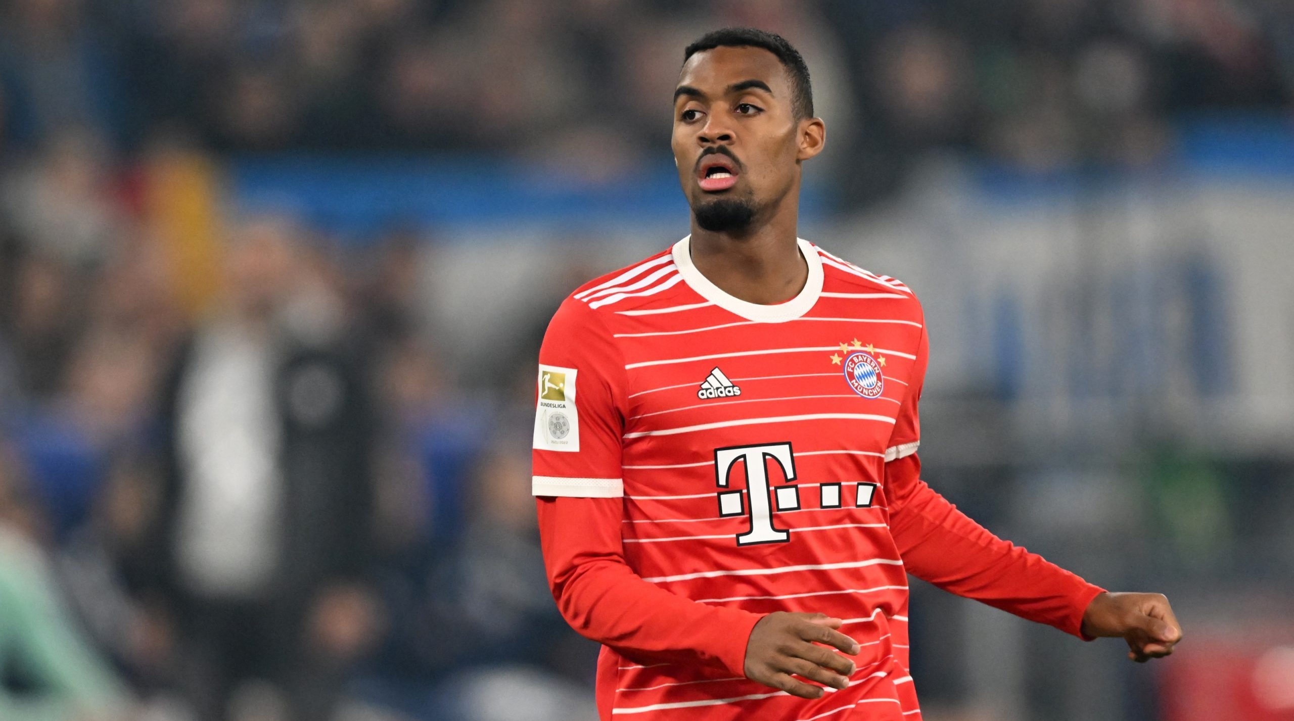 Манчестър Юнайтед се насочва към Райън Гравенберх width=