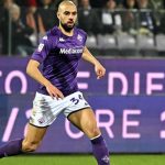 Три клуба влизат в битка за халф на Фиорентина