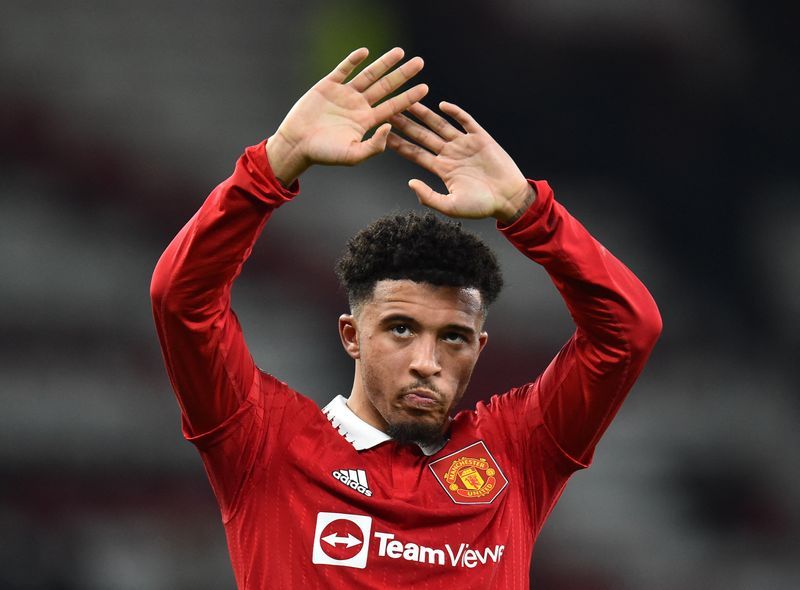 Крило на Ман Юнайтед в контакт с Един Терзич