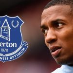 Любимец на Алекс Фъргюсън няма да спира с футбола, отива в Евертън