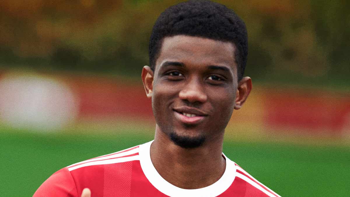 Манчестър Юнайтед взе решение за талантливо крило width=