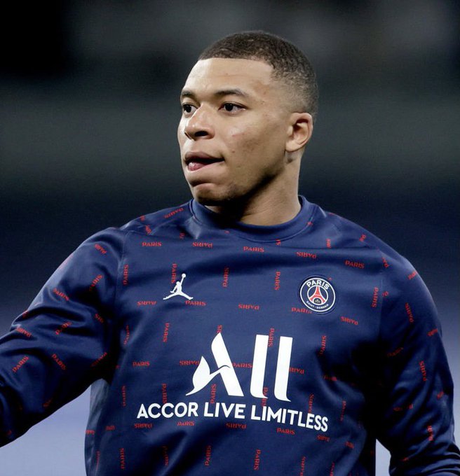 ПСЖ искат да продадат Мбапе още през следващата седмица