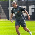 Бранител от Бундеслигата е пред трансфер в Уулвс