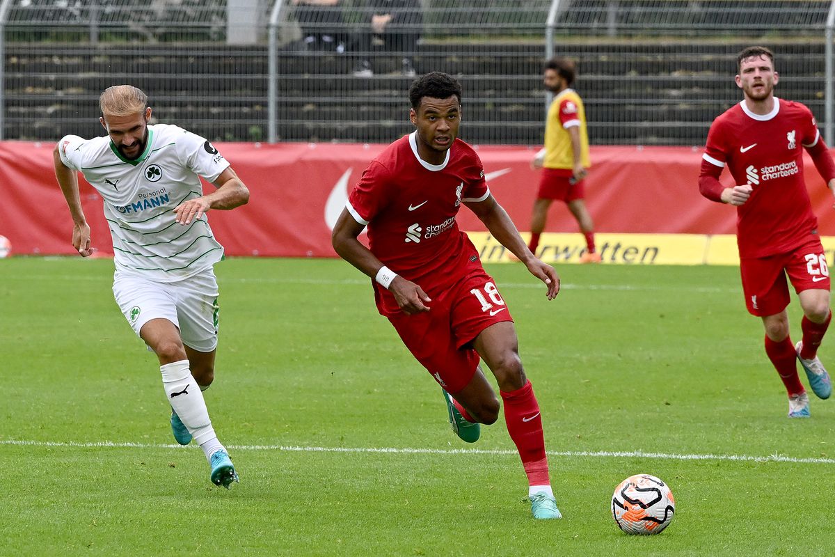 Ливърпул и Гройтер Фюрт не се победиха в голово зрелище width=