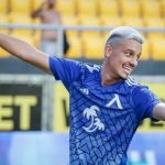 Стартовите състави на Шкупи и Левски