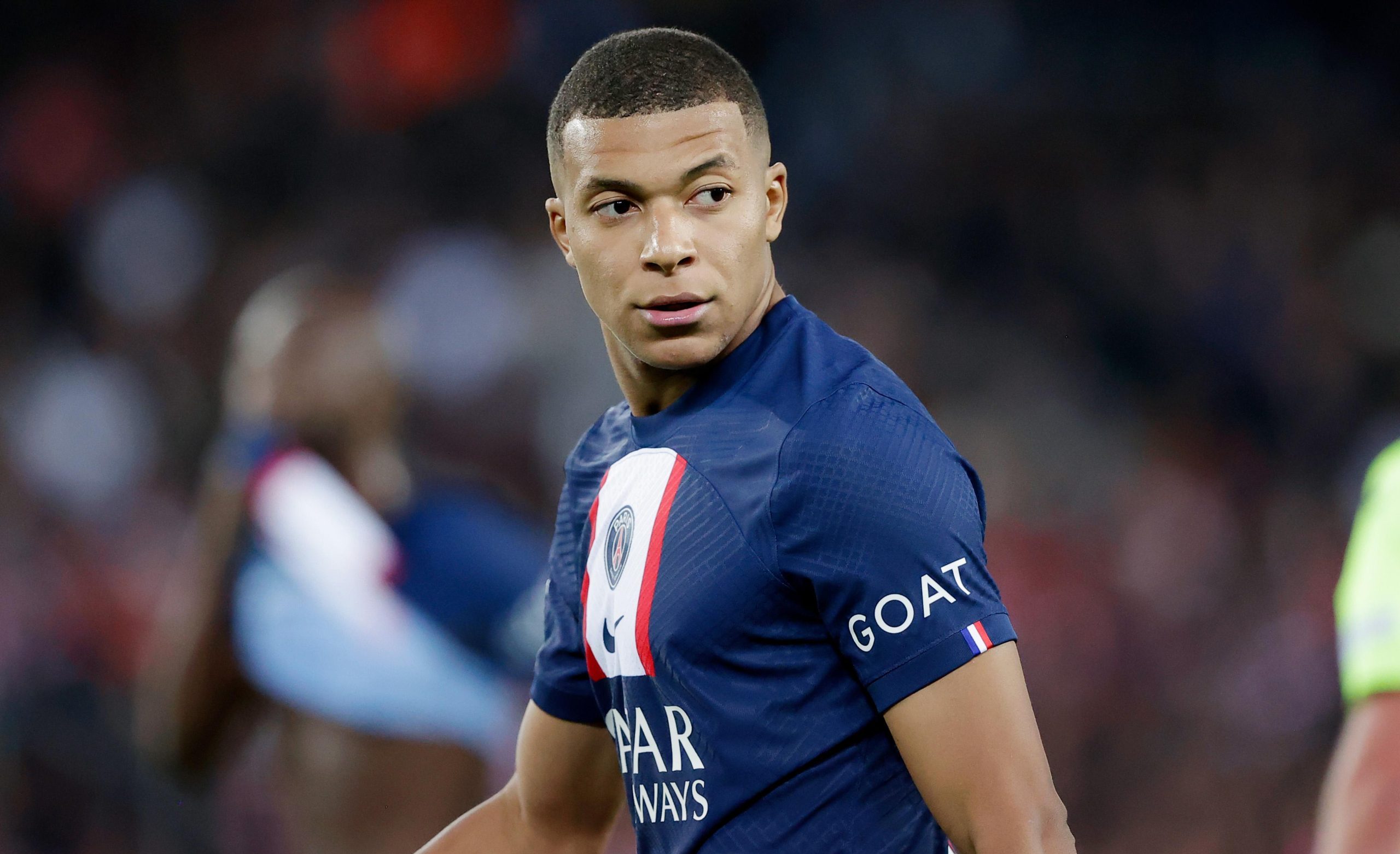 Гръм в Испания: Мбапе подписал с Реал Мадрид договор до 2029 г. width=