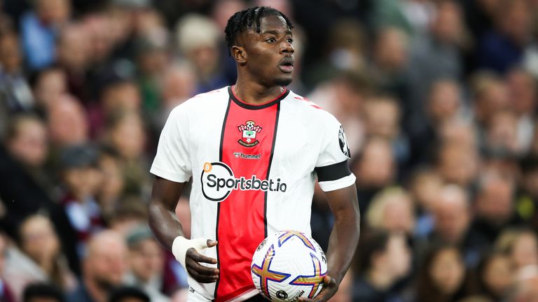 Мохамед Салису се запътва към Монако