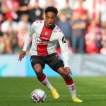 Нюкасъл води преговори за защитник на Саутхемптън