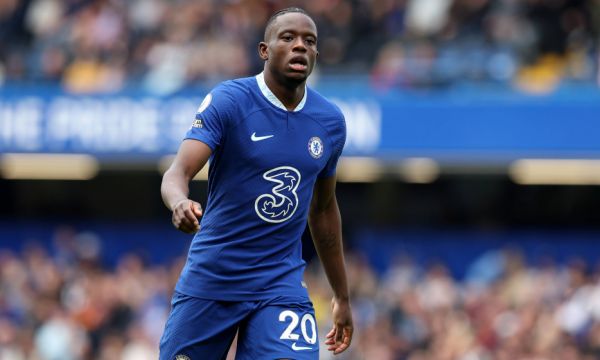 Преговорите между Ювентус и Уест Хем за Закария продължават