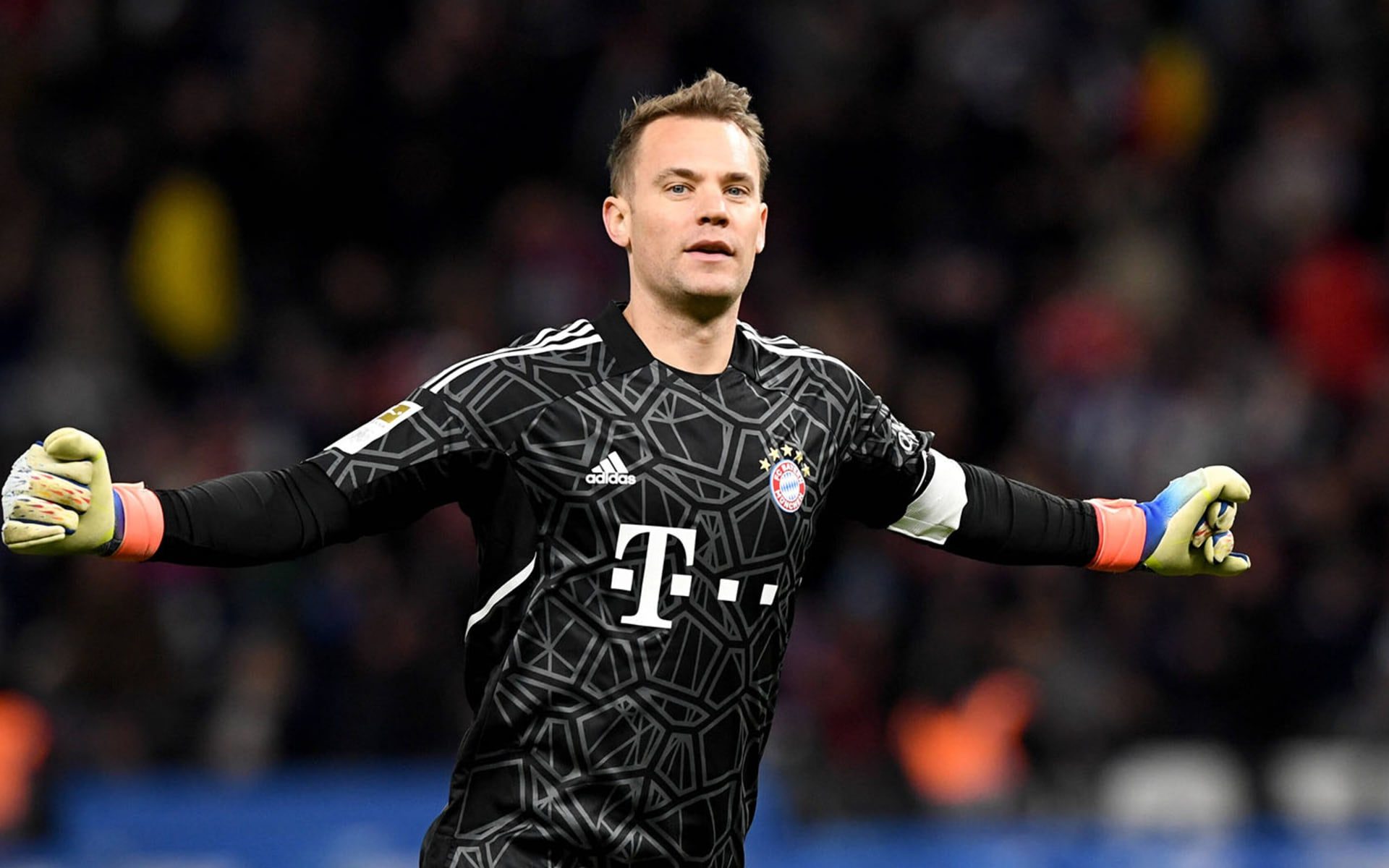 Нойер е почти възстановен, вече поднови тренировки width=