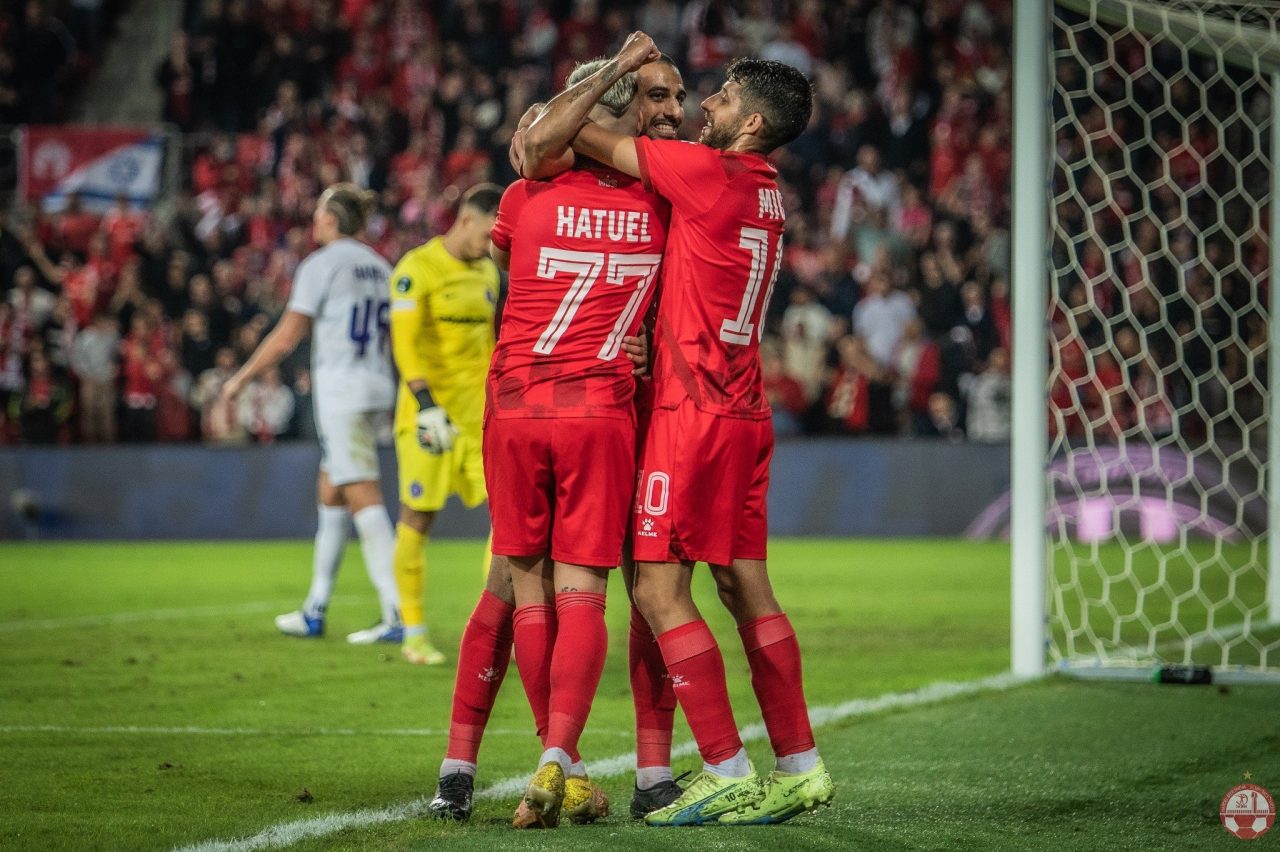 Сериозен скандал в Апоел Беер Шева преди мача с Левски