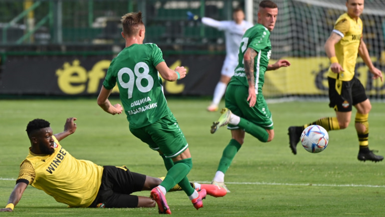 Хебър и Ботев Пловдив в битка за трите точки – стартови състави