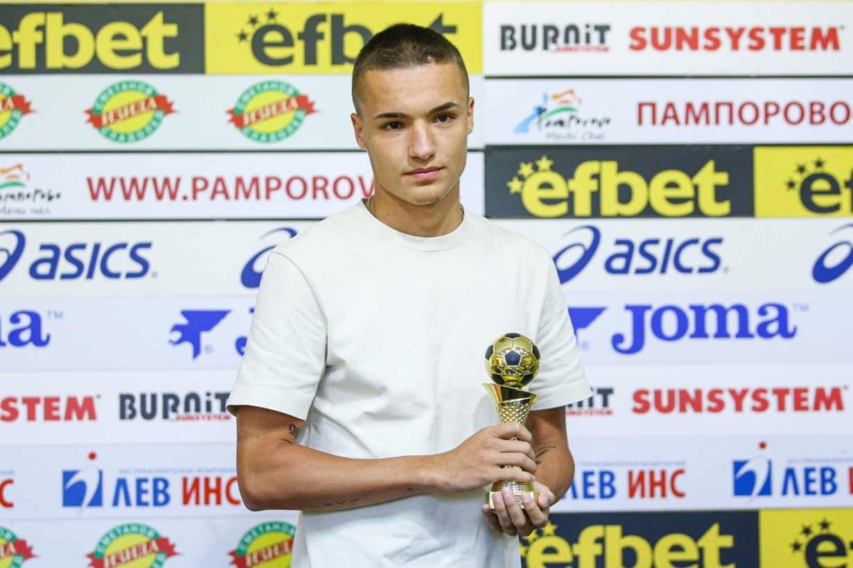 Синът на Любо Пенев постави висока цел пред Хебър width=