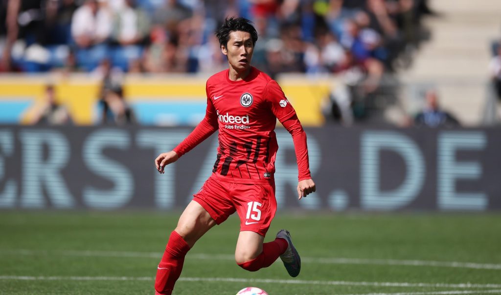 Японец пристигна в Рим, подписва с Лацио до часове