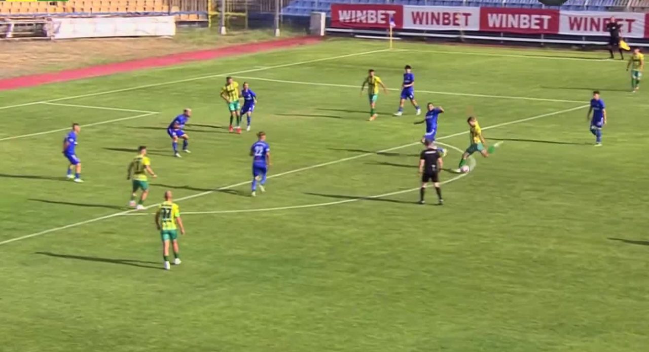 Черноморец Бургас продължи възхода си с успех над Добруджа