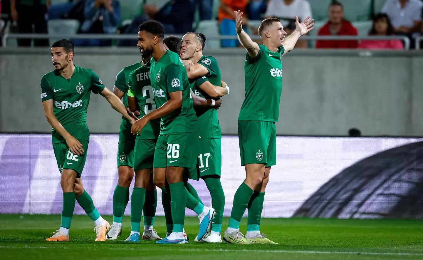 Билетите за Лудогорец – Локомотив Пд са пуснати width=