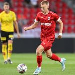 Ювентус ще се бори с Барселона за белгийски халф от Антверп