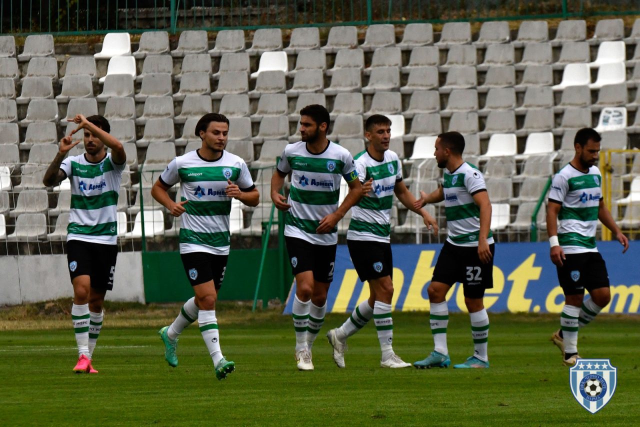 Черно море стигна до обрат над Пирин и оглави efbet Лига